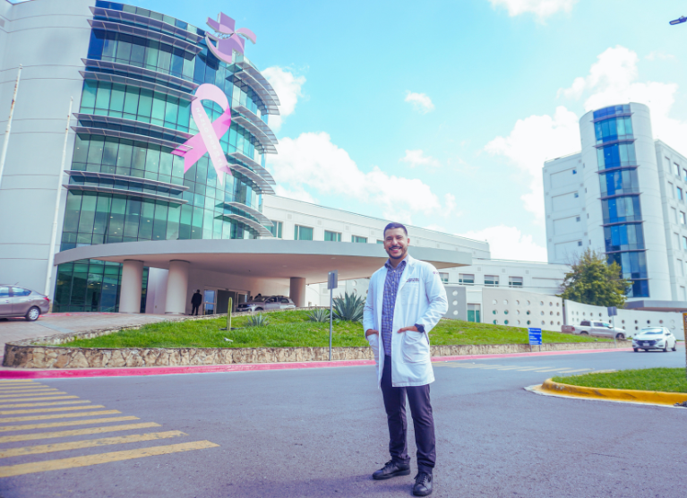 Dr. Armando Ramírez - Ortopedia y Traumatología